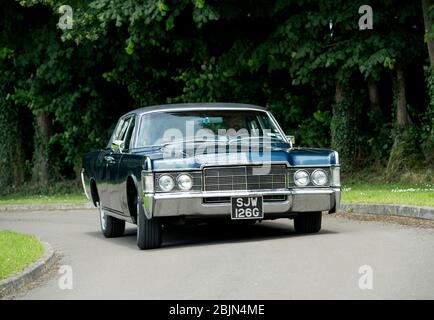 1969 Lincoln Continental Classic American Luxusauto mit "Clap Hands" Stockfoto