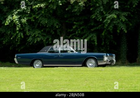 1969 Lincoln Continental Classic American Luxusauto mit "Clap Hands" Stockfoto