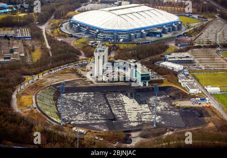 Gebiet auf Schalke mit Veltins Arena und ehemaliges Stadion Parkstadion in Gelsenkirchen-Ost, 04.02.2017, Luftaufnahme, Deutschland, Nordrhein-Westfalen, Ruhrgebiet, Gelsenkirchen Stockfoto