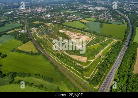 , Dump Kornharpen Solarmodule in Bochum, 01.06.2017, Luftaufnahme, Deutschland, Nordrhein-Westfalen, Ruhrgebiet, Bochum Stockfoto