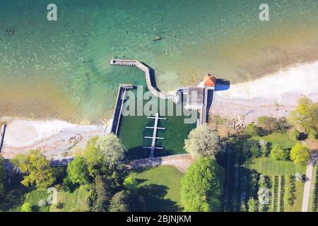 Leerer Yachthafen Reutenen, Bodensee, Corona Lockdown, 23.04.2020, Luftaufnahme, Deutschland, Bayern, Schwaben, Wasserburg Stockfoto