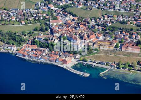 Meersburg mit leerem Hafen, Bodensee, Corona Lockdown, 23.04.2020, Luftaufnahme, Deutschland, Baden-Württemberg, Meersburg Stockfoto