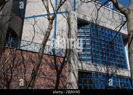 Moderne Moschee Anbetung unabhängige Schule King Fahad Academy Bromyard Avenue, London W3 7HD Stockfoto