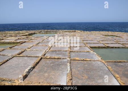 Salzpfannen auf der Insel Gozo, Malta Stockfoto