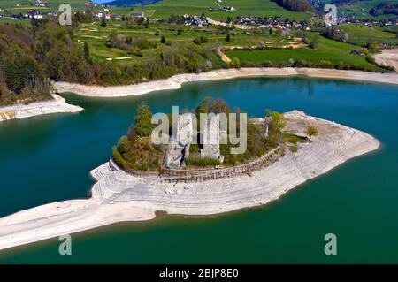 Ruinen der Festung Pont-en-Ogoz auf der Insel Ogoz, Ile d’Ogoz, Lac de la Gruyere, Kanton Friborg, Schweiz Stockfoto