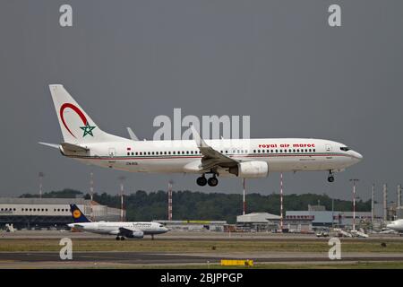 CN-ROL Royal Air Maroc (RAM), Boeing 737-8B6 bei Malpensa (MXP/LIMC), Mailand, Italien Stockfoto