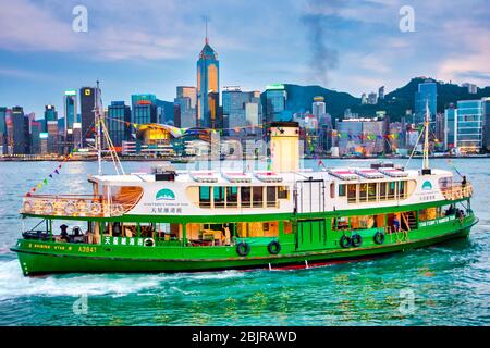Ein Star ferry in den Victoria Harbour, Hongkong, China Stockfoto