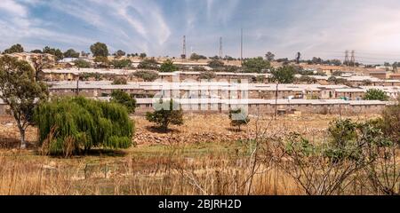Soweto Townships in Johannesburg, Südafrika an einem sonnigen Tag Stockfoto