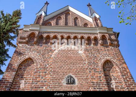 Konin / Polen - die Kirche des heiligen Andreas, gotische Architektur. Stockfoto