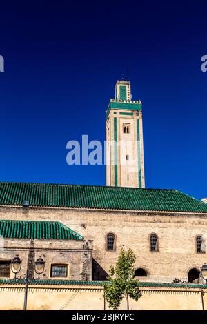 Das minarett der Qarawiyīn-Moschee an der Universität von Al Quaraouiyine, Fes, Marokko Stockfoto