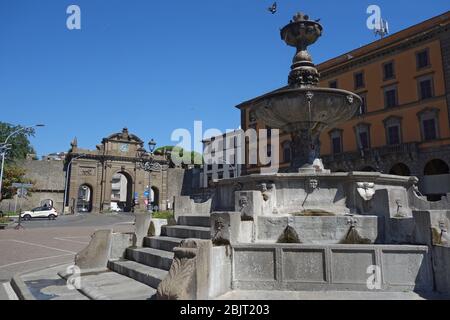 Antiker Brunnen in Rocca Platz, Viterbo , Italien Stockfoto