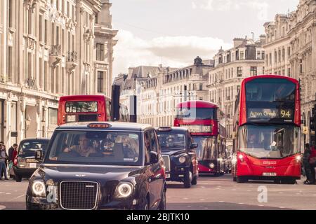 London - Oxford Street, Wahrzeichen Straße und berühmte Einzelhandelsziel Stockfoto