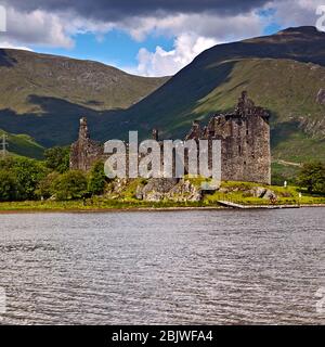 Kilchurn Castle Ruinen am Ufer des Loch Awe in Schottland Stockfoto