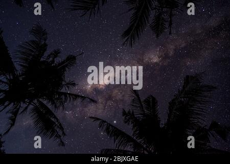 Sumbawa ist eine wunderschöne Insel neben Lombok, Nusa Tenggara Barat. Geeignet zum Surfen, Camping erkunden Naturstrände Stockfoto