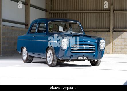 Modifizierter Ford 100e (1953-59) V8-angetriebener Hot Rod Stockfoto