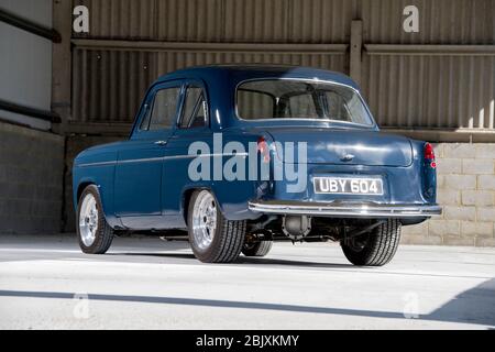 Modifizierter Ford 100e (1953-59) V8-angetriebener Hot Rod Stockfoto