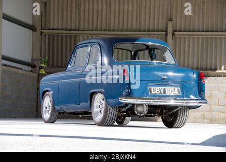 Modifizierter Ford 100e (1953-59) V8-angetriebener Hot Rod Stockfoto