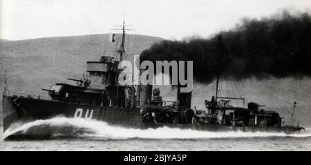 HNLMS Piet Hein (volle Geschwindigkeit). Stockfoto