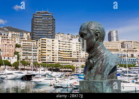 Büste von Louis Chiron in Port de Monaco, Monte Carlo City, Monaco, Europa Stockfoto