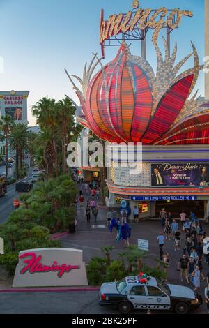 Blick auf Flamingo Hotel und Casino auf dem 'Strip' Las Vegas Boulevard, Las Vegas, Nevada, USA, Nordamerika Stockfoto