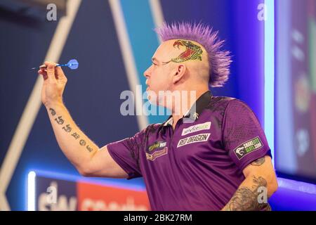 01-01-2020 Peter Wright gewinnt die PDC Weltmeisterschaft 2020 in Alexandra Palace gegen Michael van Gerwen Stockfoto