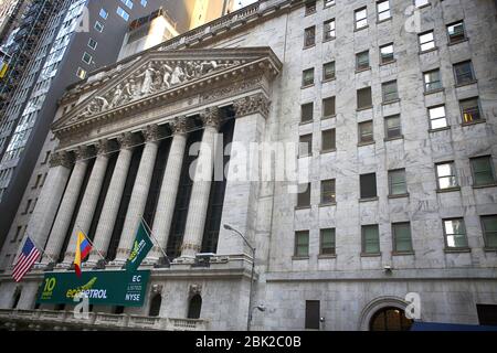 New York, USA – 24. August 2018: Wall Street, New York Stock Exchange in Down Manhattan. Die weltweit größte Börse nach Marktkapitalisierung in Ne Stockfoto