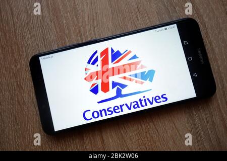 Konservatives und unionistisches Party-Logo auf dem Smartphone angezeigt Stockfoto