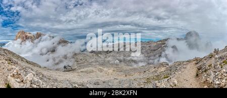 Pale di San Martino Plateau, Blick von 180 Grad in der Sommersaison Stockfoto