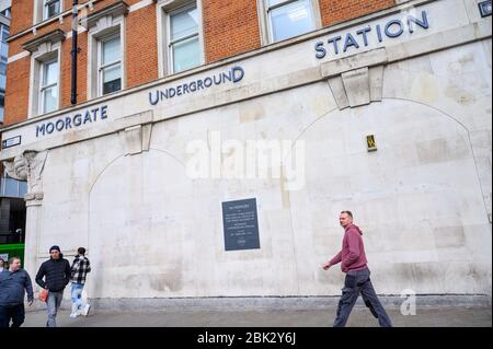 Denkmal für die Toten bei Morrgate Accident, U-Bahnstation Moorgate, London Stockfoto