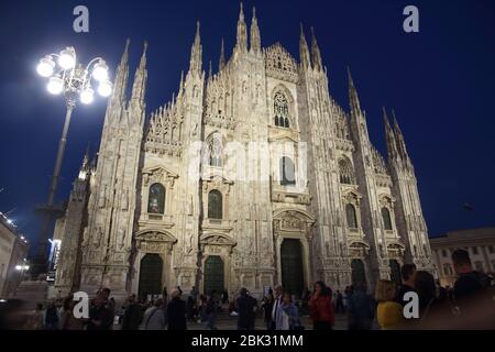 MAILAND, ITALIEN - Mai 30 2019: Nachtansicht des Mailänder Doms Stockfoto