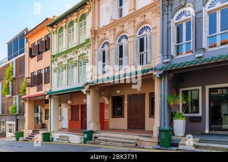 Singapur - 08. September 2019: Berühmte Club Street in Chinatown mit bunten Kolonialhäusern Stockfoto