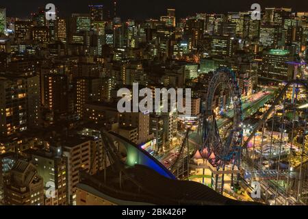 Tokio bei Nacht vom Rathaus von Bunkyo, Japan Stockfoto