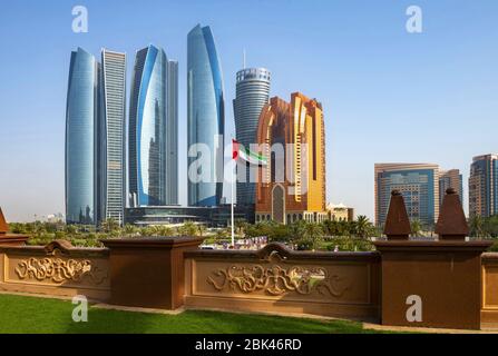 Wolkenkratzer in Abu Dhabi Stockfoto