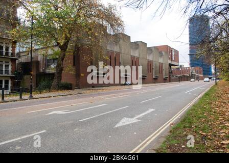 Architektur der 1970er Jahre Militärministerium der Verteidigung British Army Horse Stables Hyde Park Barracks, 20A Knightsbridge, London SW7 von Sir Basil Spence Stockfoto