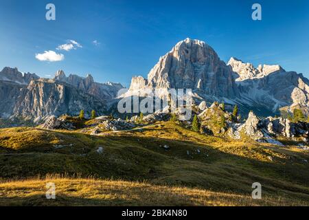 Abendsonne auf Tofana di Rozes, Dolomiten bei Cortina d'Ampezzo, Venetien, Italien Stockfoto