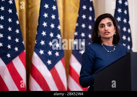 Washington, Vereinigte Staaten Von Amerika. April 2020. Washington, Vereinigte Staaten von Amerika. 30 April 2020. Seema Verma, Verwalterin der Zentren für Medicare und Medicaid Services, spricht bei der Veranstaltung "Protecting American Seniors" im Ostraum des Weißen Hauses vom 30. April 2020 in Washington, DC. Quelle: Tia Dufour/White House Photo/Alamy Live News Stockfoto