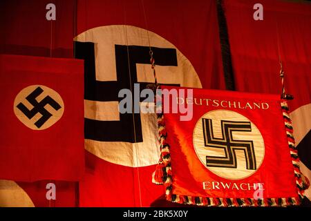 Flaggen von Nazi-Deutschland im Holocaust-Gedenkzentrum Yad Vashem in Jerusalem, Israel Stockfoto