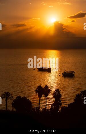 Sonnenaufgang über dem See von Galiläa, See Tiberias, Israel Stockfoto