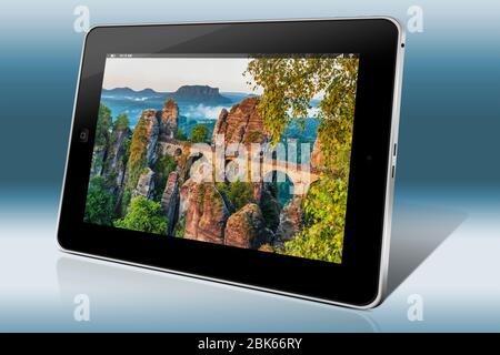 Blick von Ferdinand Stein zu den spektakulären Felsformation Bastei (Bastion) und Basteibrücke, Sachsen, Deutschland, Europa Stockfoto