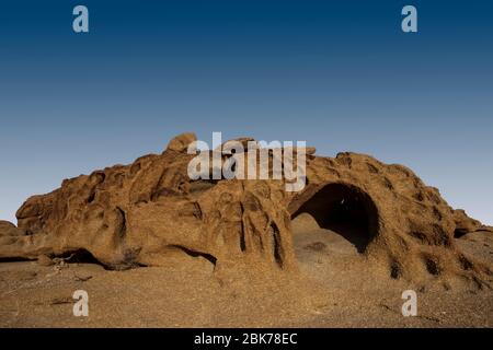 Felsformation bei Sonnenuntergang namibia Stockfoto