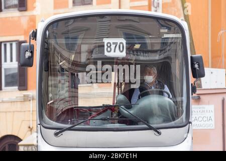 Roma, Italien. Mai 2020. Details der Busse am Endbahnhof der Via Paola in Rom (Foto: Matteo Nardone/Pacific Press) Quelle: Pacific Press Agency/Alamy Live News Stockfoto