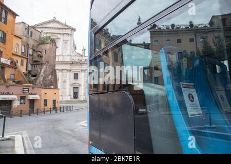Roma, Italien. Mai 2020. Details der Busse am Endbahnhof der Via Paola in Rom (Foto: Matteo Nardone/Pacific Press) Quelle: Pacific Press Agency/Alamy Live News Stockfoto