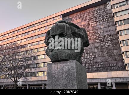 Karl Marx Denkmal im öffentlichen Raum von Chemnitz, Kulturhauptstadt Europas 2025, Deutschland Stockfoto