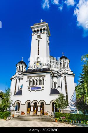 Sighisoara, Mures, Transilvania, Rumänien: Die Kirche der orthodoxen Heiligen Dreifaltigkeit, die im neubyzantinischen Stil der Wiederbelebung erbaut wurde Stockfoto
