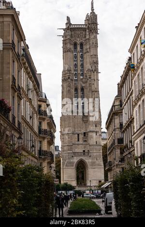 Paris, Frankreich - Oktober 2013: Kirche Saint-Jacques-de-la-Boucherie Stockfoto