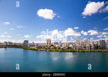 Hochhausgebäude aus Condado Beach San Juan, Puerto Rico Stockfoto