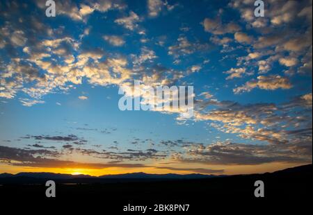 Sonnenaufgang in der östlichen Sierra, Kalifornien Stockfoto