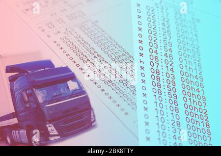 Kombination von Fotokonzept hilfreich für LKW-Fahrer und Transportunternehmer Stockfoto