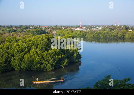 Fischer auf Negombo Lagune in Negombo, Sri Lanka. Stockfoto