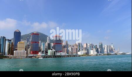 Das Shun Tak Center in Sheung Wan, Hongkong. Stockfoto